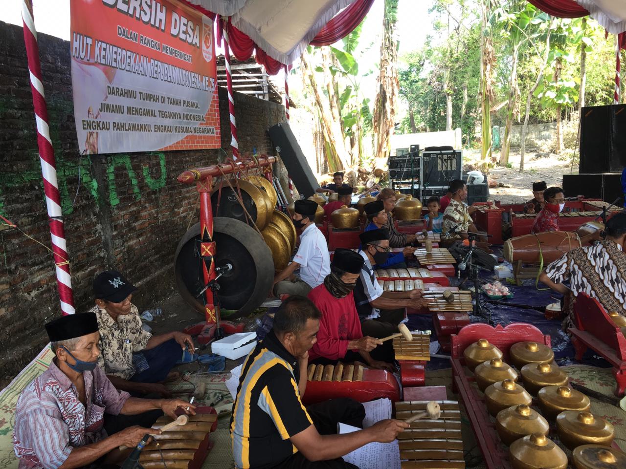 KEGIATAN PERINGATAN BERSIH DESA KARAS TAHUN 2020